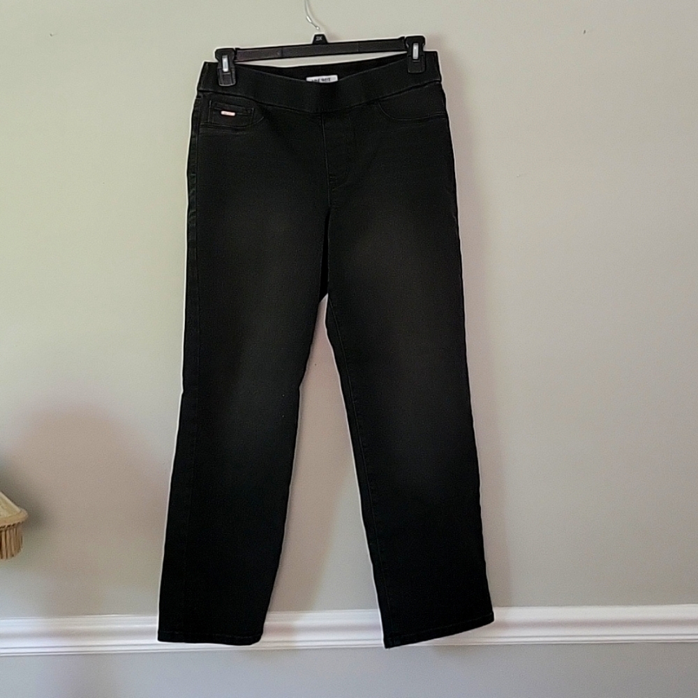 Black Pull-on Jeans